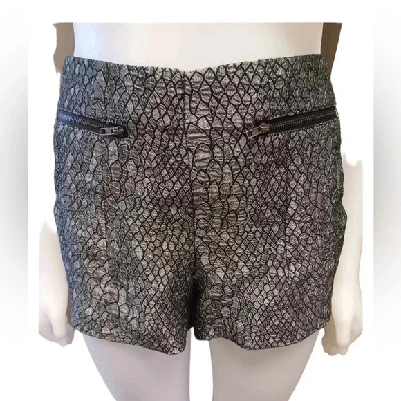 Sans Souci Grey Metallic Reptile Print High Waist Shorts Size Large - Picture 2 of 9